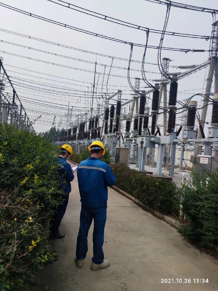 宏博測控進行紫外成像檢測現場